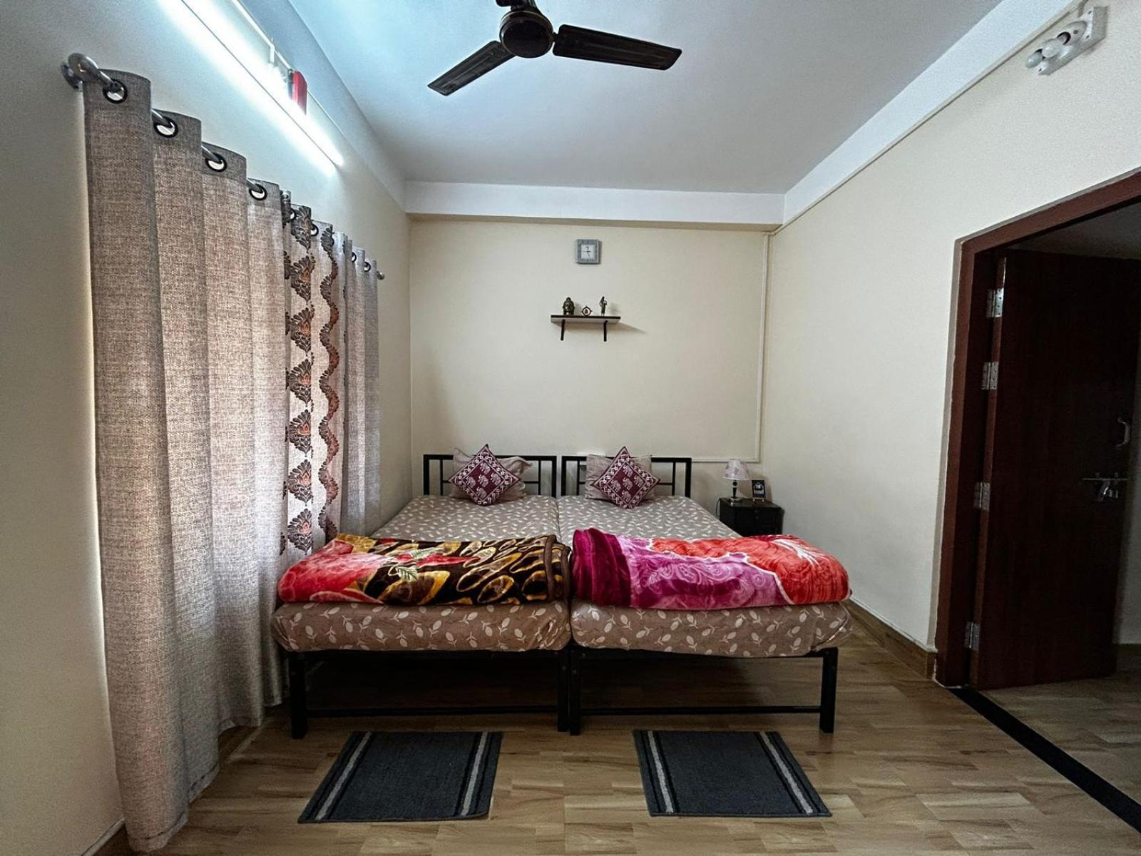 Mulaqat Homestay Силигури Экстерьер фото