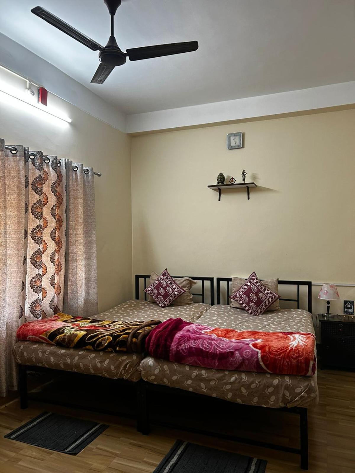 Mulaqat Homestay Силигури Экстерьер фото